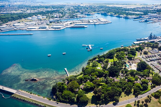 Pearl Harbor USS Arizona Memorial and Honolulu City Tour - Why the guide can make or break the morning