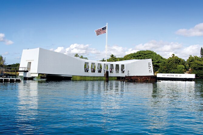 Pearl Harbor, USS Arizona Memorial & Honolulu City Tour - The USS Missouri, the best Deluxe upgrade