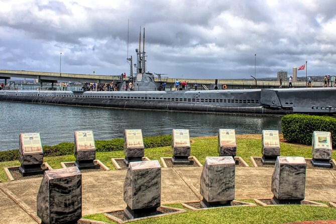 Private "Limousine" USS Arizona Memorial & Cultural Honolulu Tour - My take: book it for privacy and context