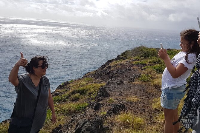 Private Oahu Circle Island Tour - Macadamia Nuts at Tropical Farms