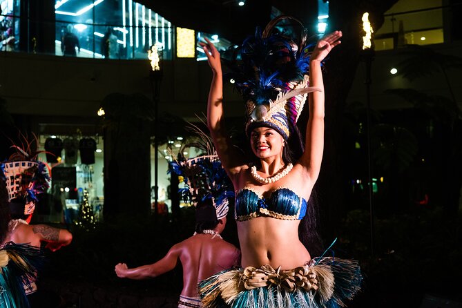 Queens Waikiki Luau with Dinner Buffet and Cultural Activities - The buffet: filling, easy, and not always traditional