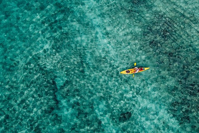 Self-Guided Kayaking Discovery in Kailua, Oahu - Getting the kayak to Kailua’s launch area