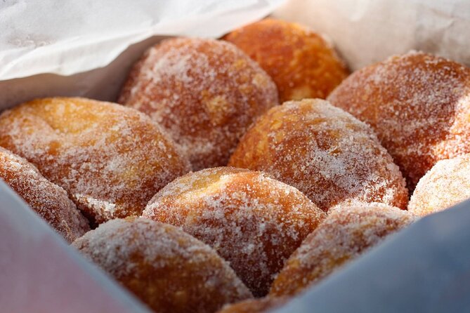 Shared Food & Waterfall Tour in Honolulu - North Shore macadamia nuts and local goods