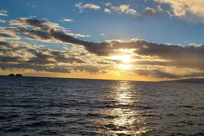 Sunset Dinner Cruise in Honolulu, Hawaii - What the two-hour schedule feels like