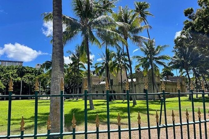 Through A Glass Darkly The Strange and Tragic History Of Honolulu - Washington Place and the queen’s private life