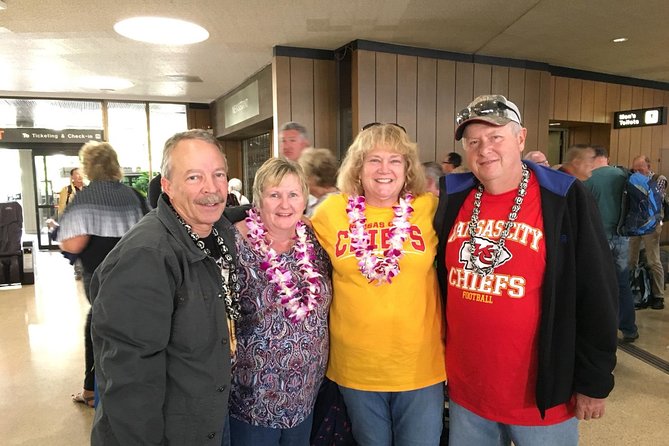 Traditional Airport Lei Greeting on Honolulu Oahu - Your first aloha begins at Daniel K. Inouye International Airport