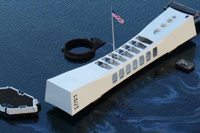 Ultimate Pearl Harbor Circle Island - Pearl Harbor before the island loop