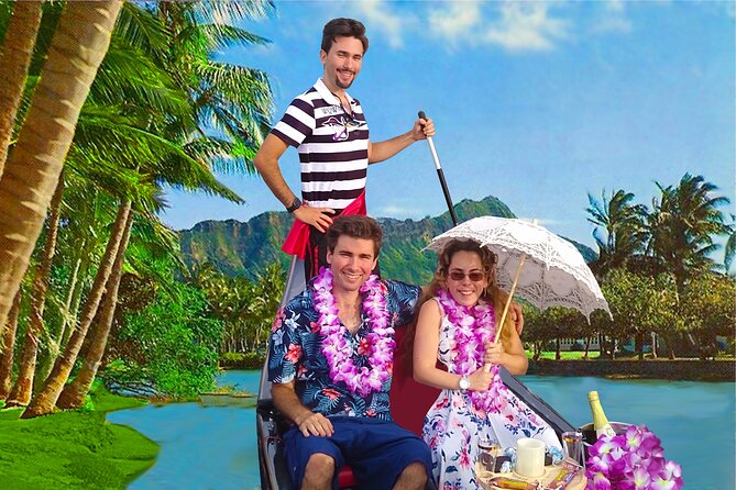 Valentine's Waikiki Gondola Cruise - A Venetian-style ride with a distinctly Waikiki setting