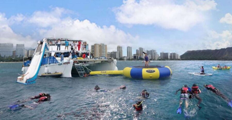 Waikiki: 5-in-1 Turtle Snorkeling Trip with Shuttle Option - The catamaran ride and coastal views