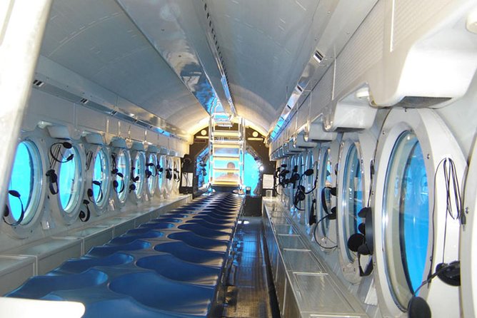 Waikiki: Atlantis Submarine Adventure - Is the submarine comfortable?
