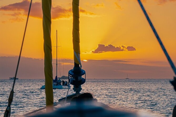 Waikiki Beach Sunset Sail - What This Waikiki Sail Is Really Like