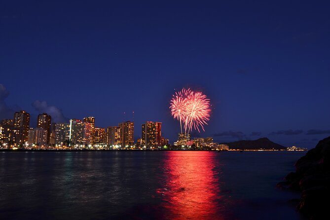 Waikiki: Friday Night Fireworks Catamaran Cruise - Who will enjoy this Friday night cruise