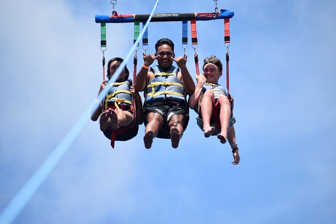 Waikiki: Parasailing in Hawaii - Crew service, photos, and the small details