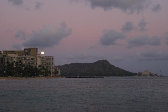 Waikiki Signature Sunset Catamaran Sail - Who should book this cruise?