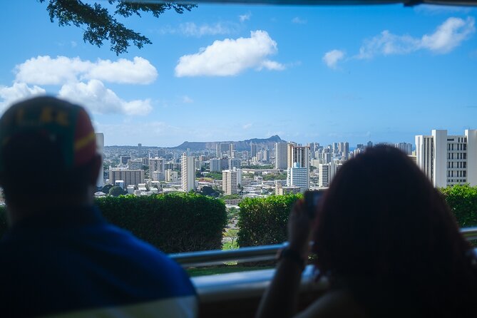 Waikiki Trolley Red Line Heroes & Legends Hop-on Hop-off Tour - Aloha Tower, Kakaʻako, and the return toward Waikiki