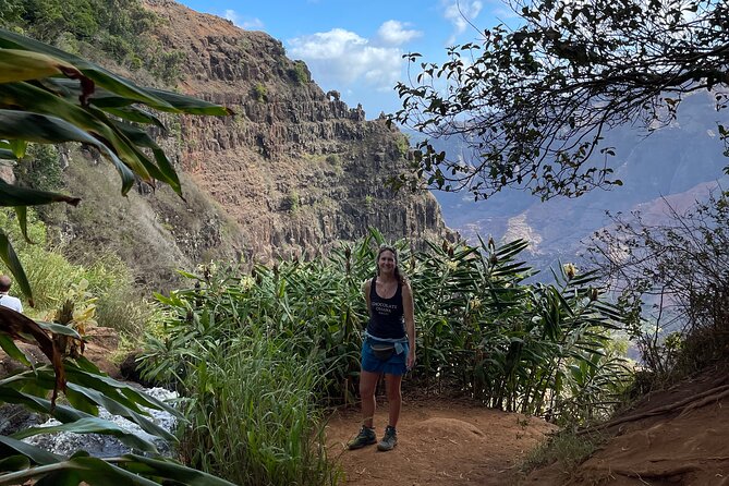 Waterfall Hike in Hawai'i Rainforest Trail - Key points at a glance