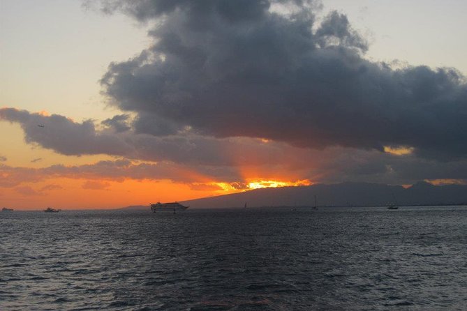 West Oahu Sunset Cocktail Cruise with Appetizers - Cocktails, beer, wine, and the included pupus