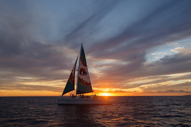 West Oahu Sunset Cocktail Cruise with Appetizers - The sunset route past Makaha Valley